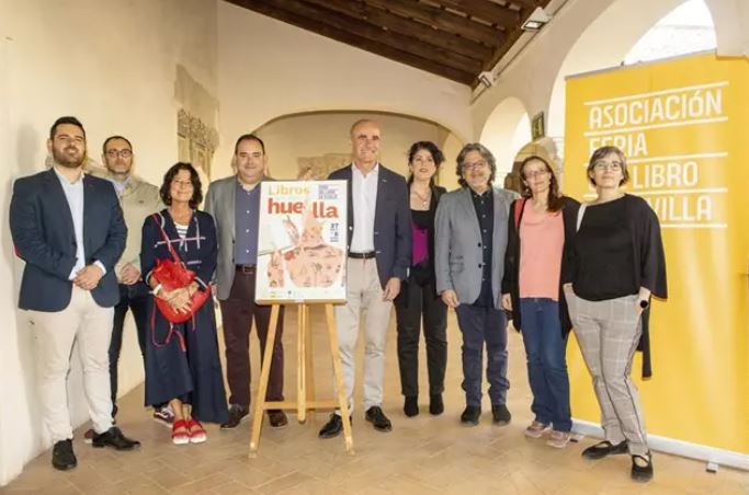 Comienza este jueves la Feria del Libro de Sevilla con el I Premio Almudena Grandes y una lectura&nbsp;colectiva