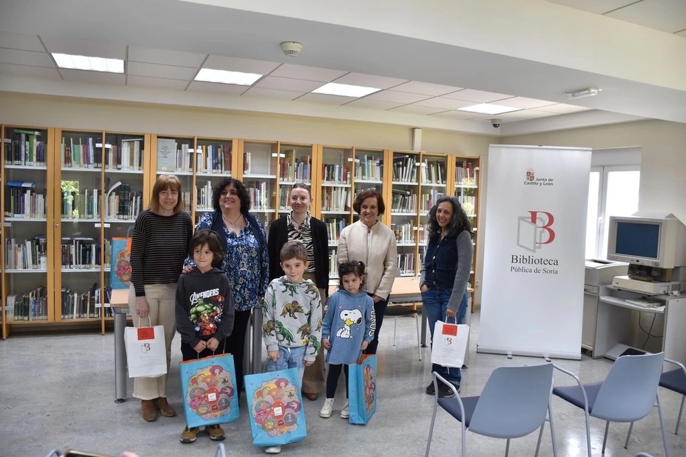 La Biblioteca entrega los premios del Concurso del&nbsp;Libro
